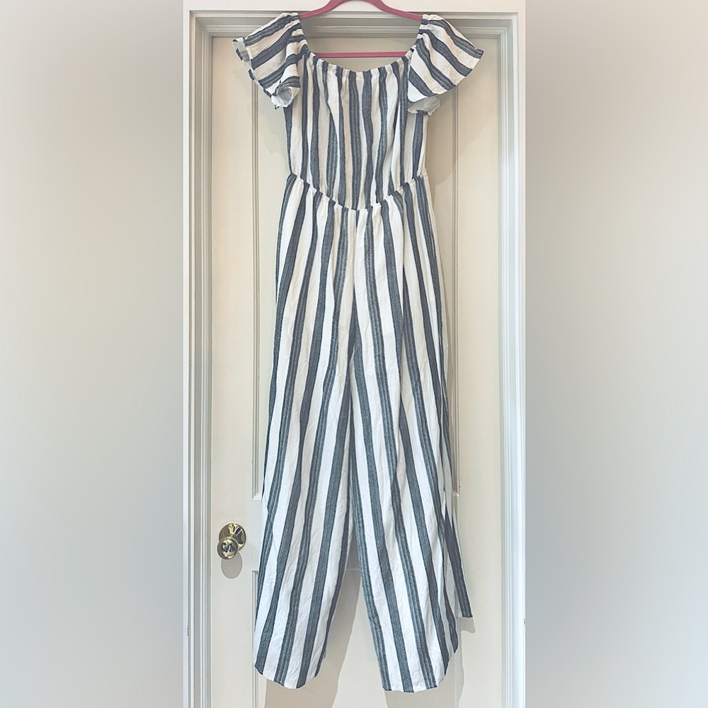 Flying Tomato Wide Leg Ruffle Sleeve Jumpsuit in Black & White - Size L